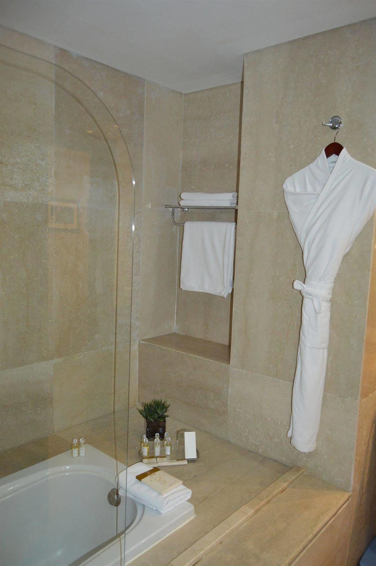 Etoile Suites Boutique Hotel Downtown 贝鲁特 外观 照片