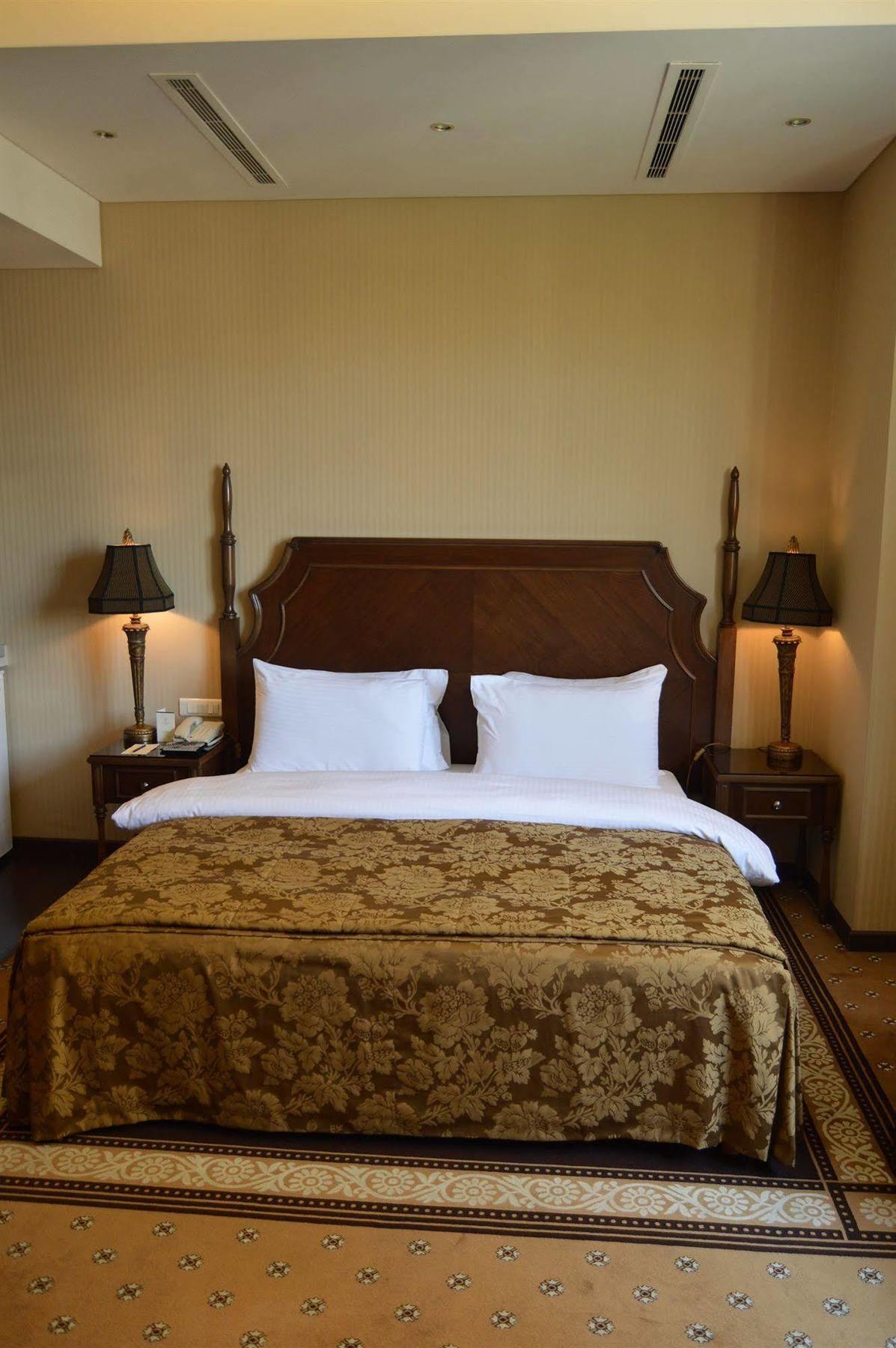 Etoile Suites Boutique Hotel Downtown 贝鲁特 外观 照片