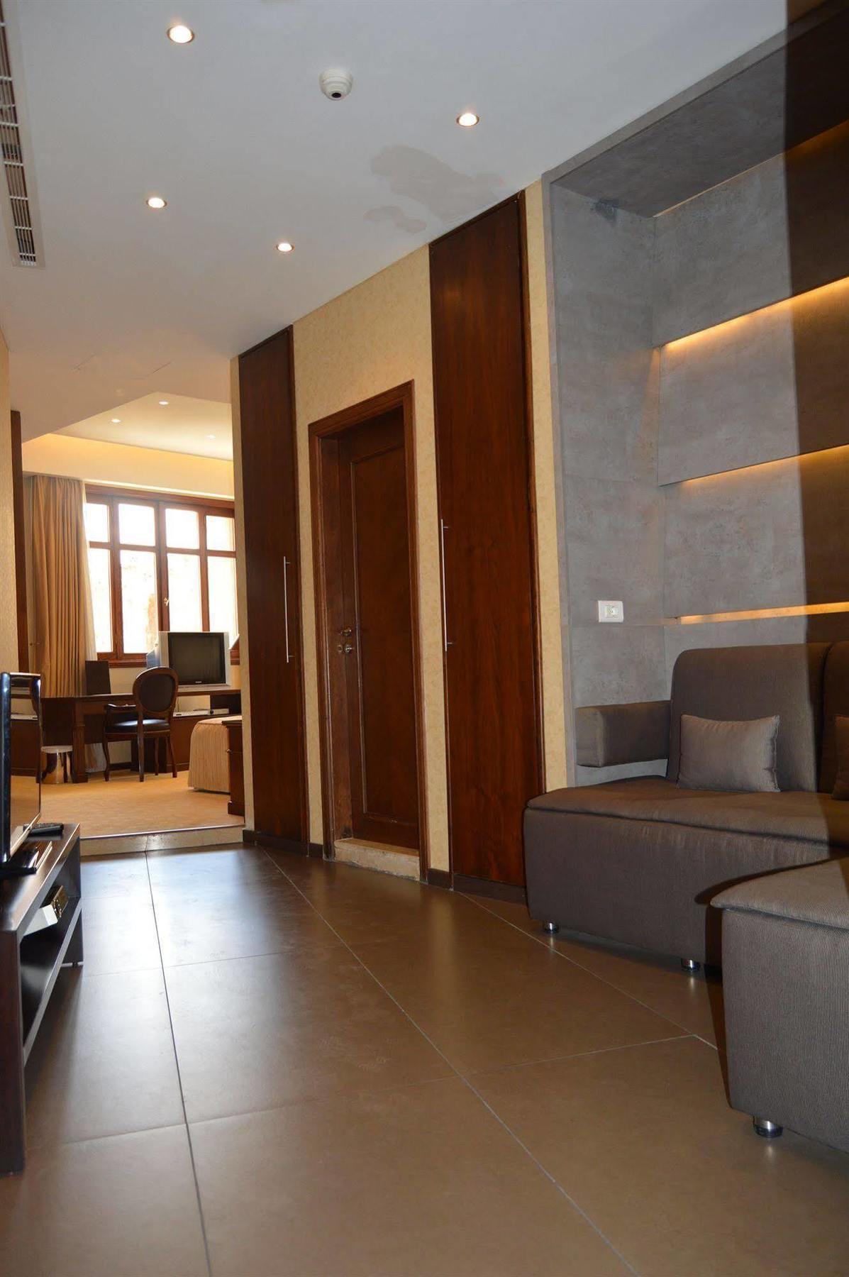 Etoile Suites Boutique Hotel Downtown 贝鲁特 外观 照片